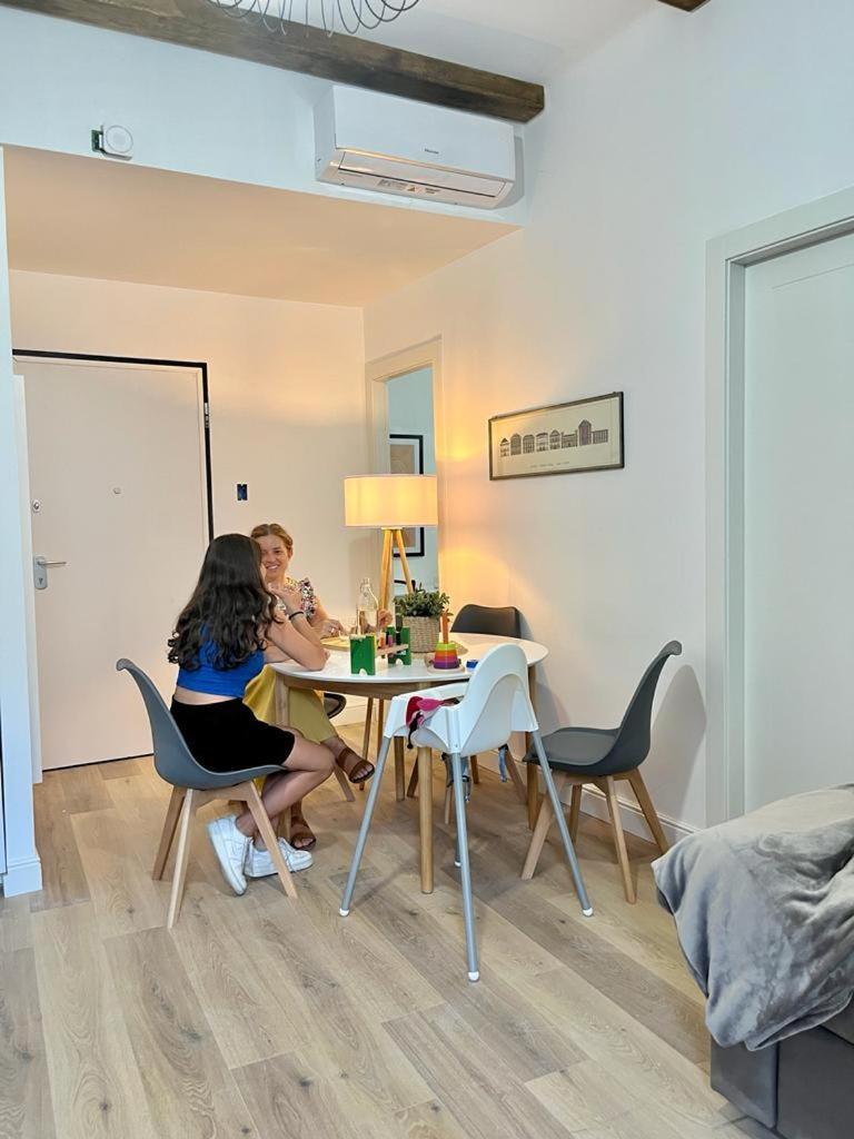 Happy Family Apartments Vigne Генуа Екстериор снимка